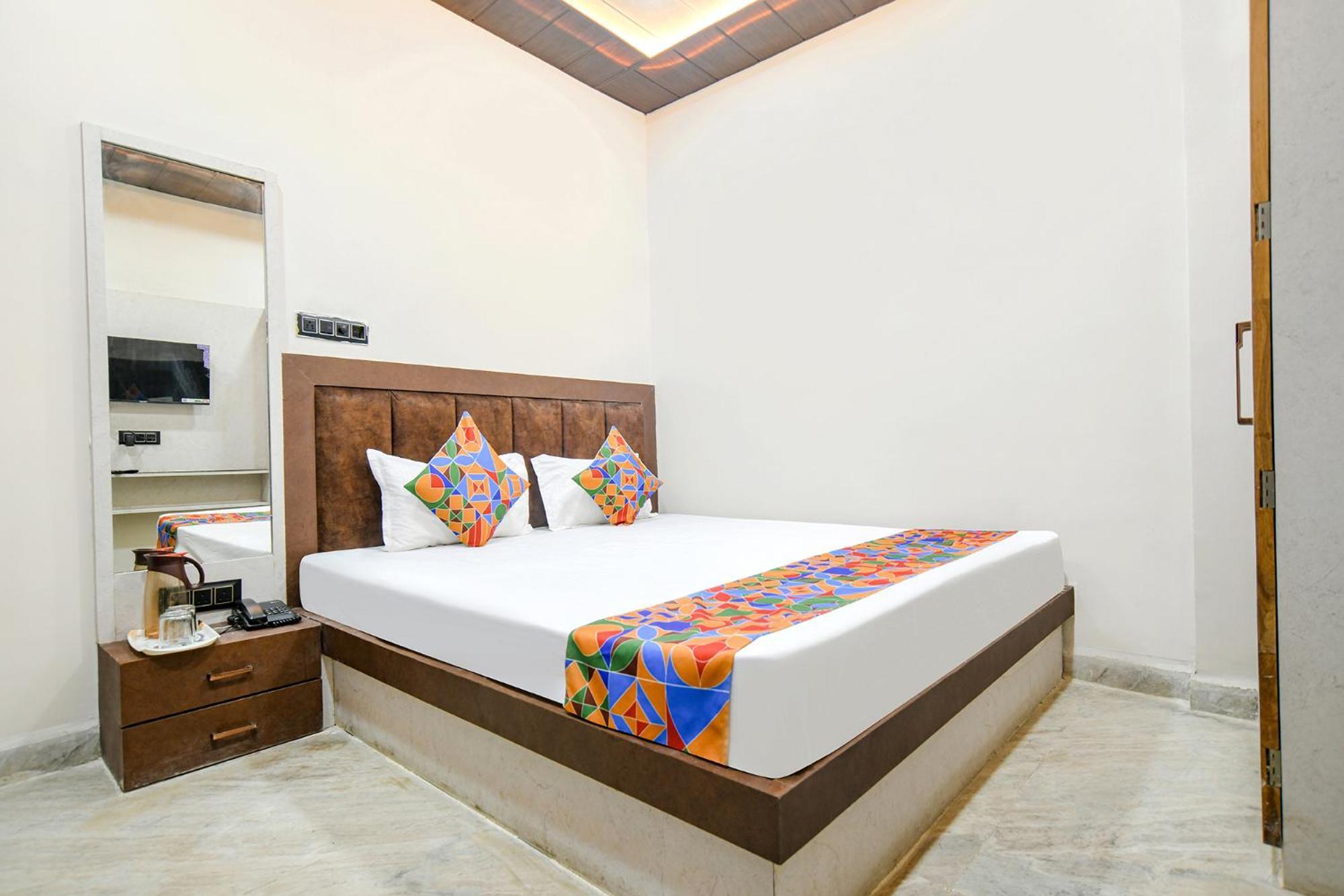 Fabhotel Shiva Grand Ujjain Esterno foto