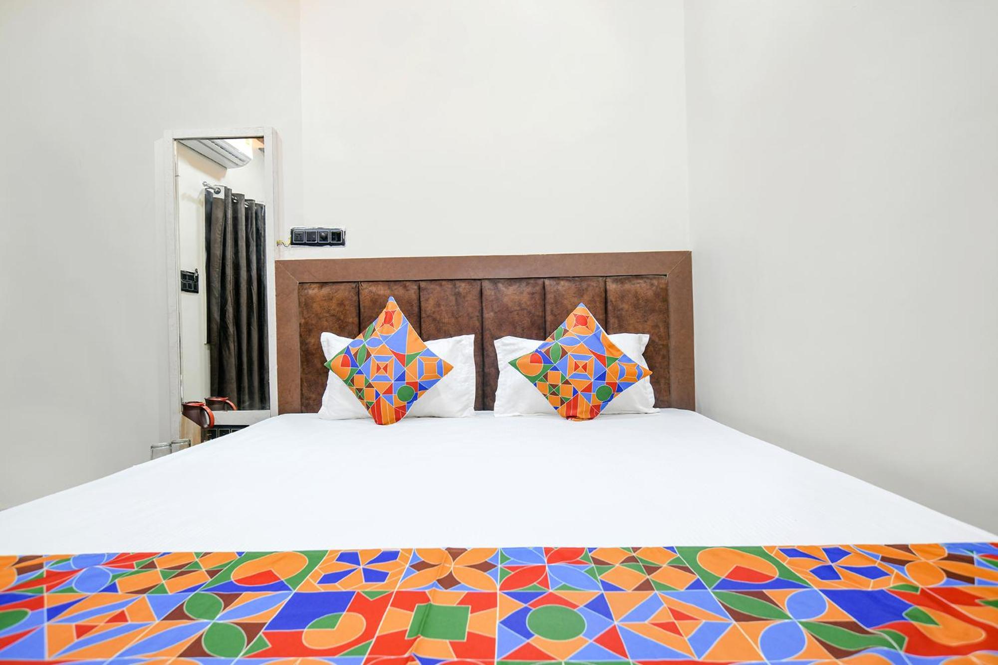 Fabhotel Shiva Grand Ujjain Esterno foto
