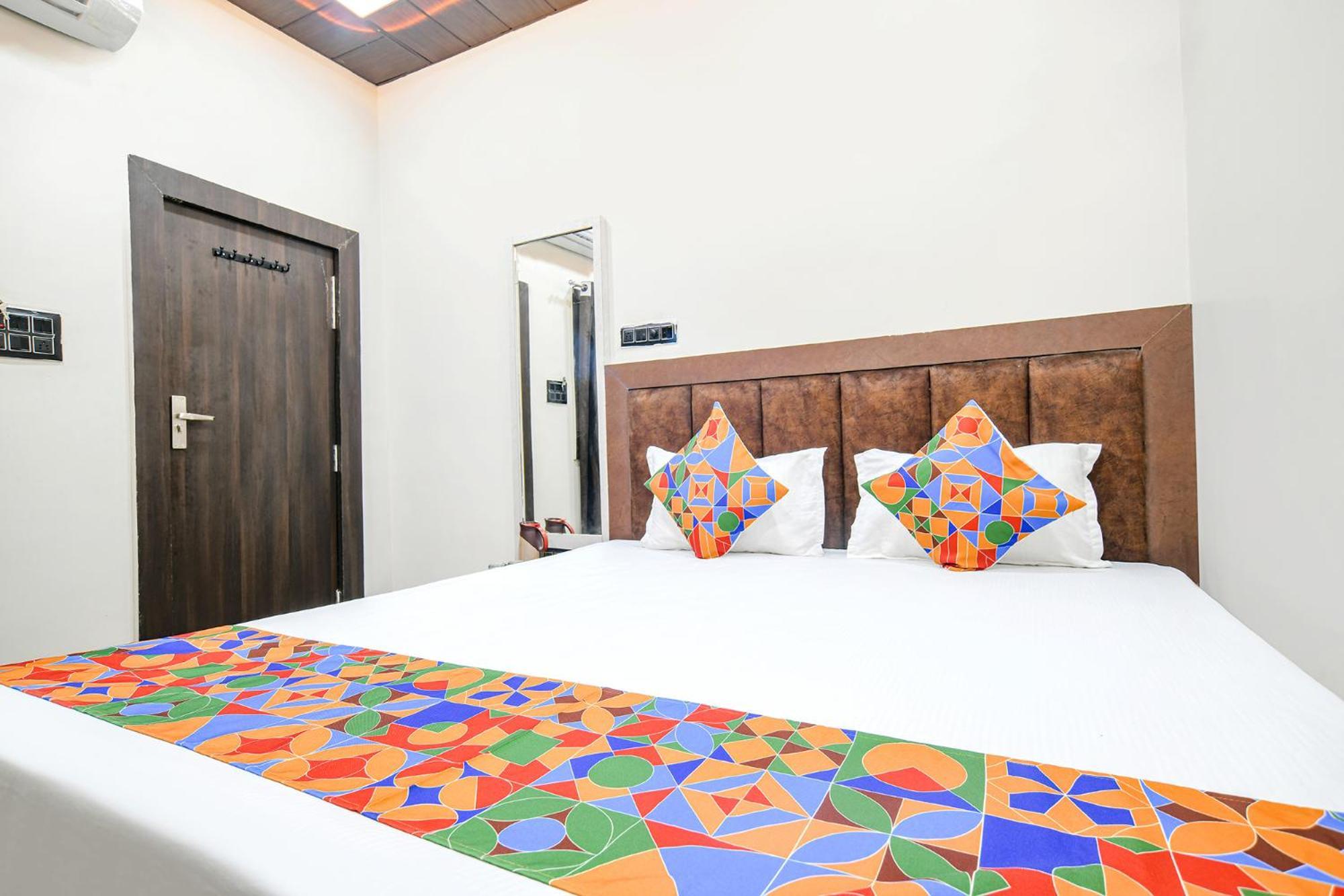 Fabhotel Shiva Grand Ujjain Esterno foto