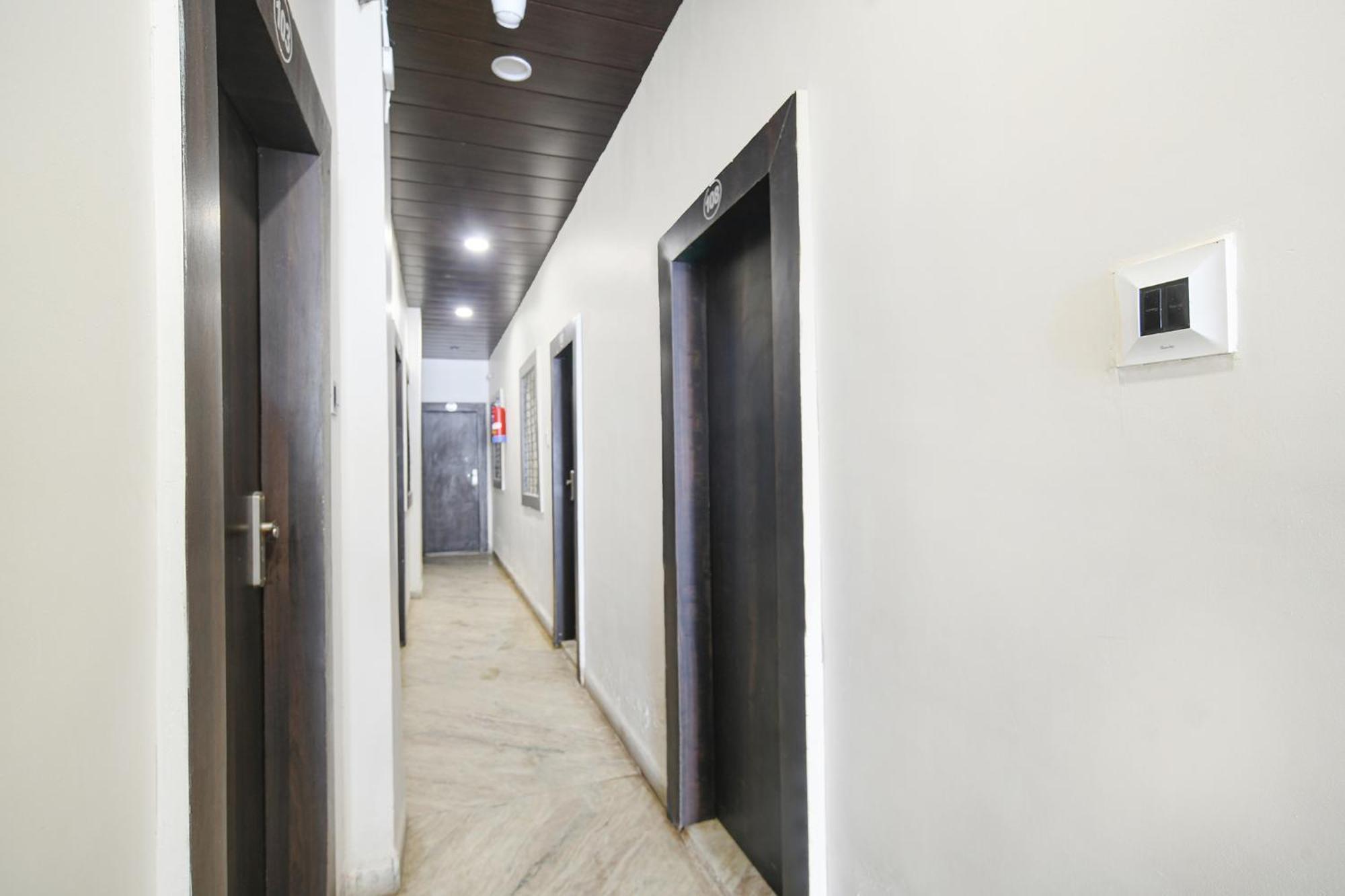 Fabhotel Shiva Grand Ujjain Esterno foto